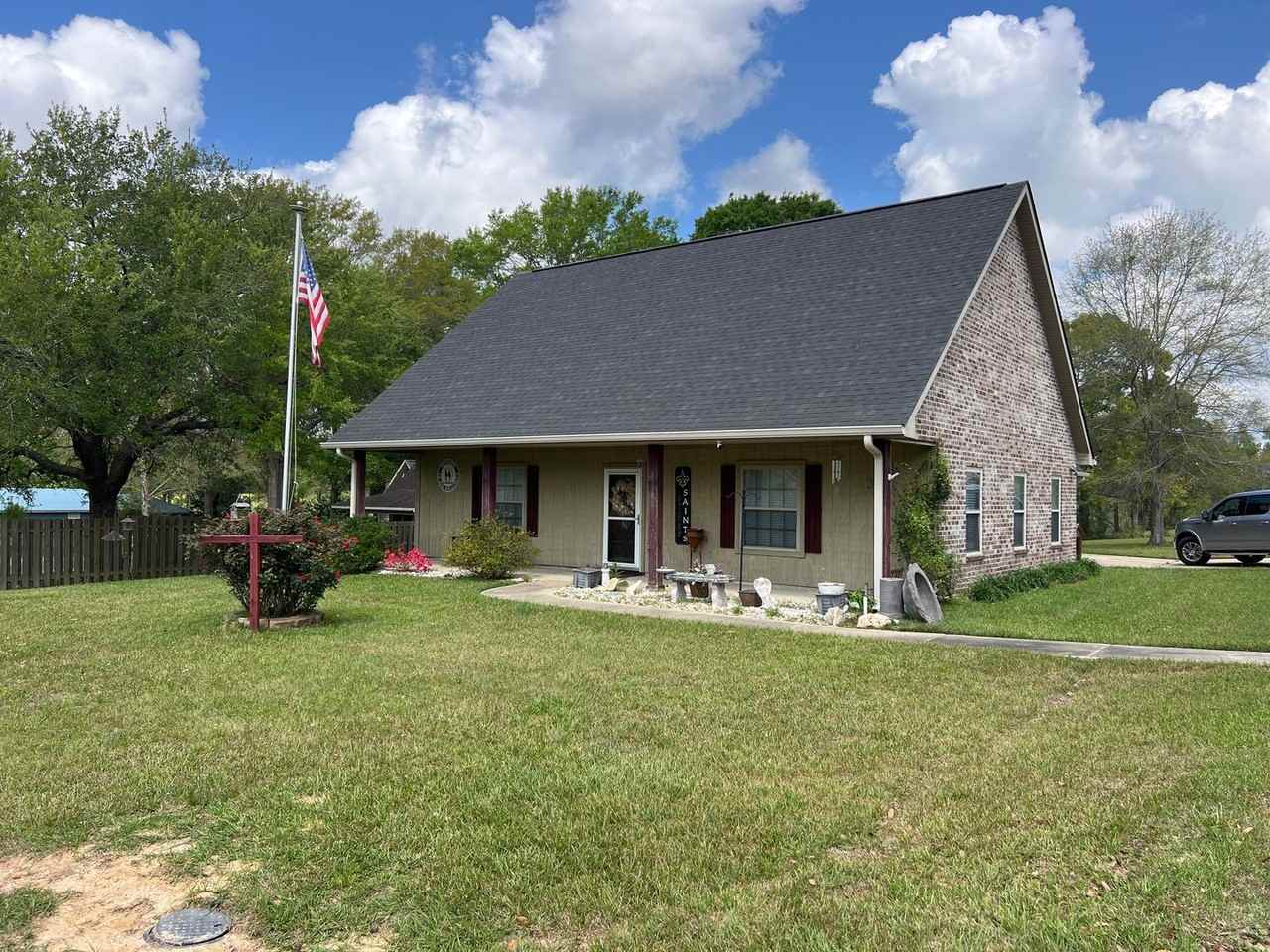 201 Patrice Cir - Photo 2 of 19