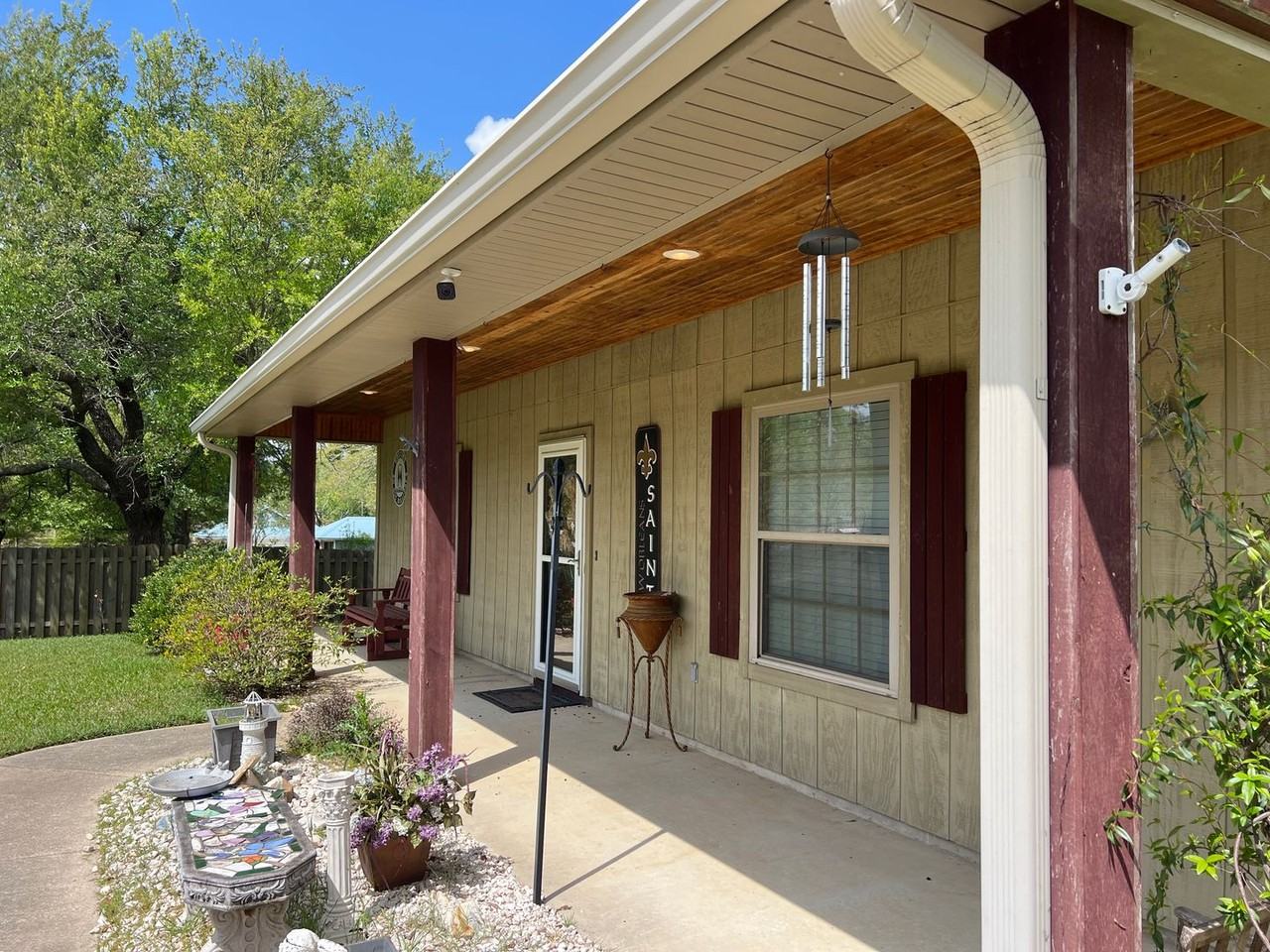 201 Patrice Cir - Photo 3 of 19