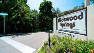 542 Lakeside Dr - Photo 1 of 1