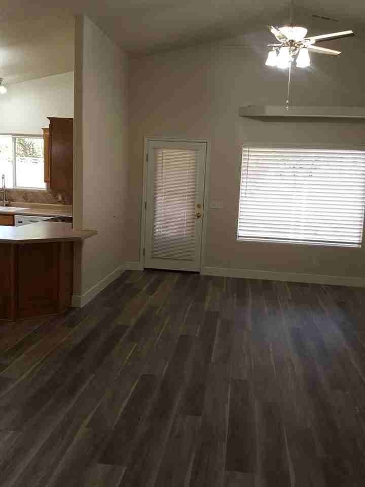 1020 Graham Mnr - Photo 4 of 37