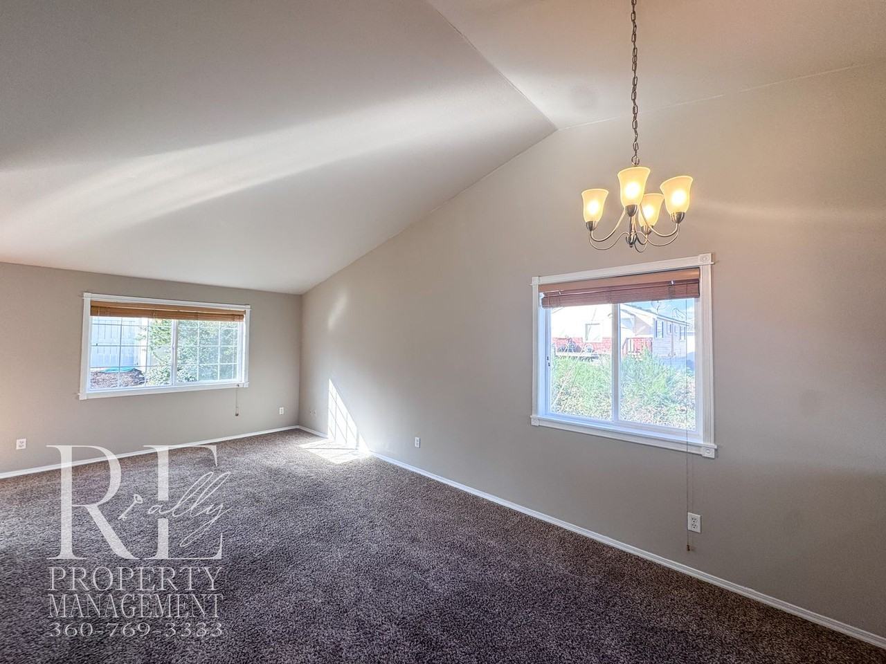 304 N Wycoff Ave #5 - Photo 7 of 24