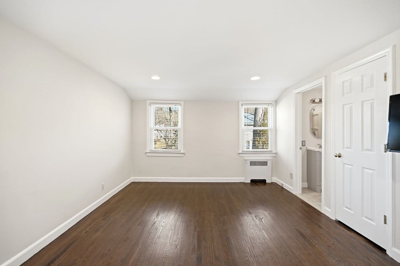 34 W Lawn Rd #NA - Photo 5 of 30