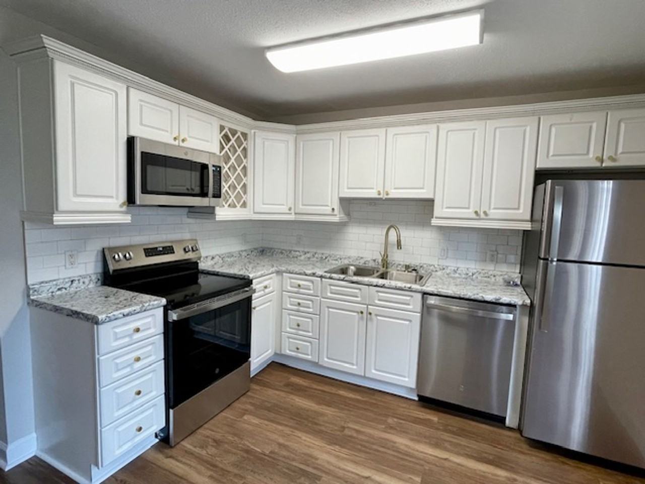 1802 Jackson Ave W #146 - Photo 5 of 14