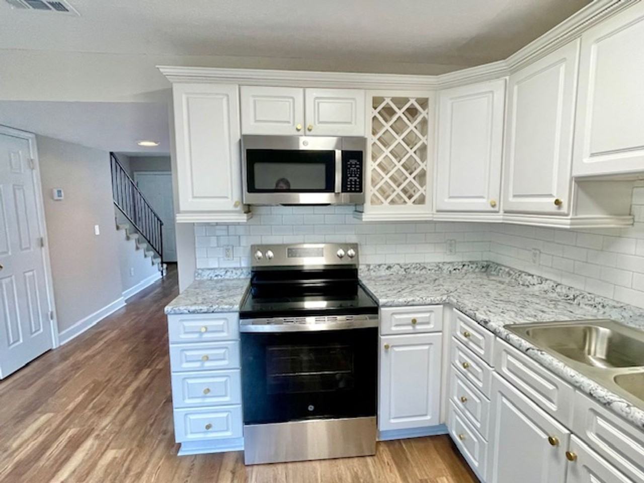 1802 Jackson Ave W #146 - Photo 7 of 14