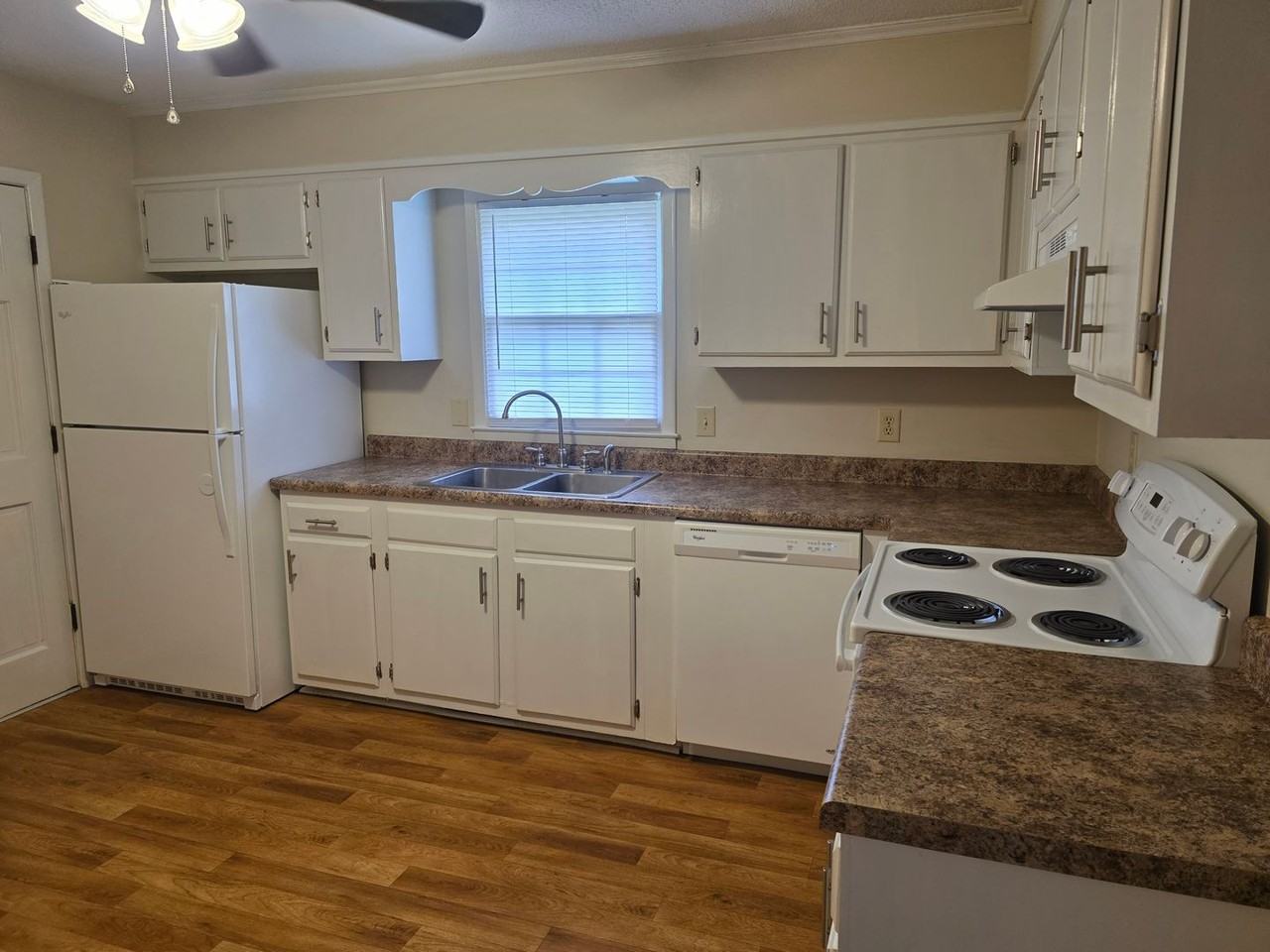 203 Wildwood Rd - Photo 2 of 16