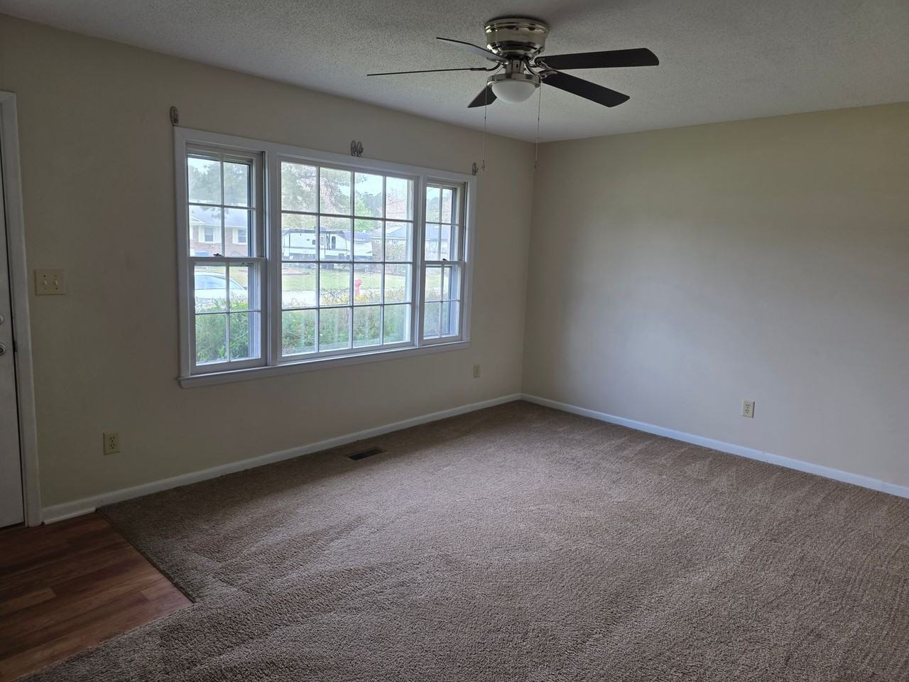 203 Wildwood Rd - Photo 3 of 16