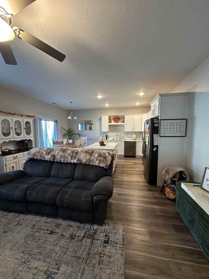 1580 S 1450 W - Photo 5 of 15