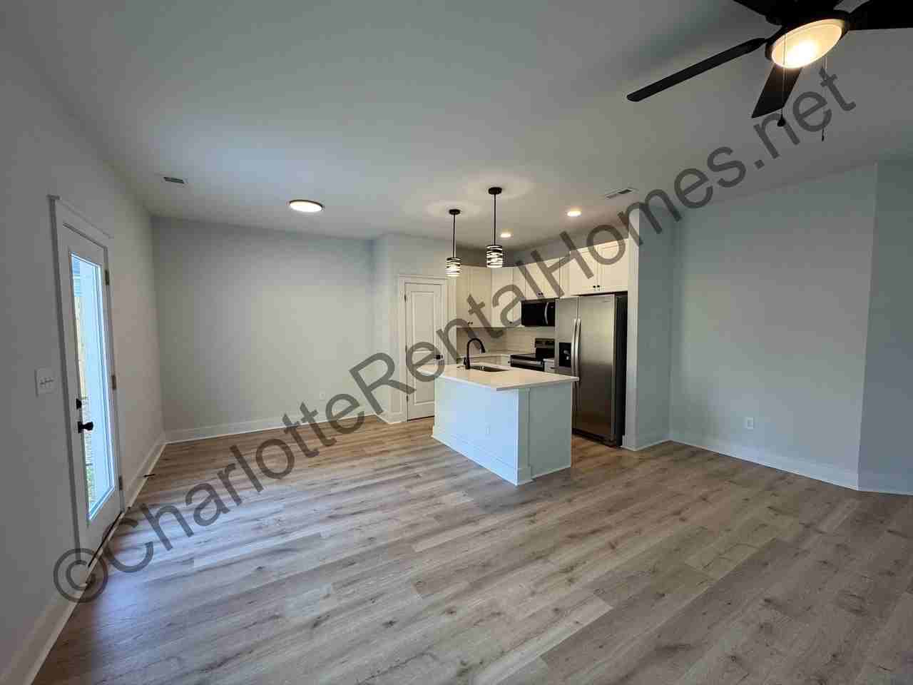 1622 Gum St - Photo 4 of 12