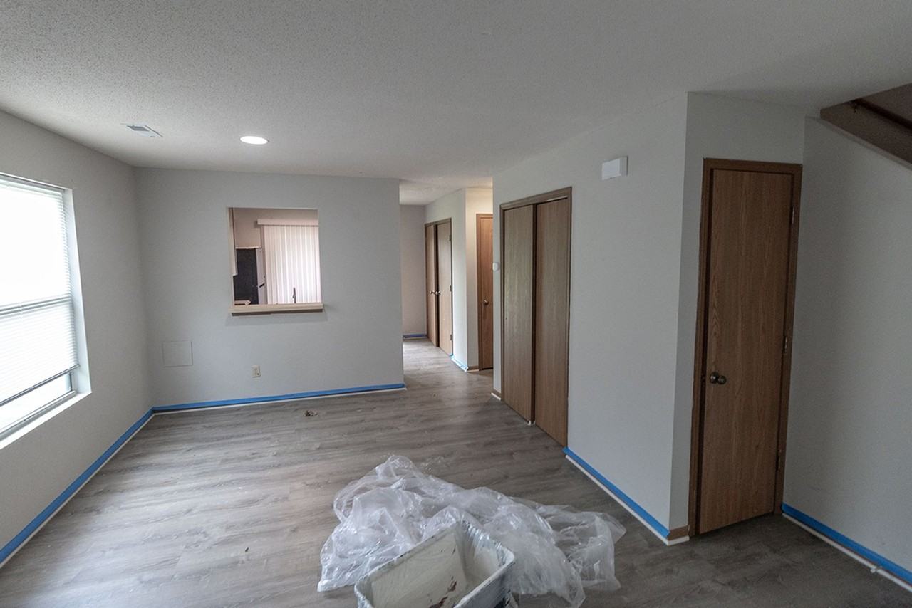 3263 S Brampton Ct - Photo 4 of 17