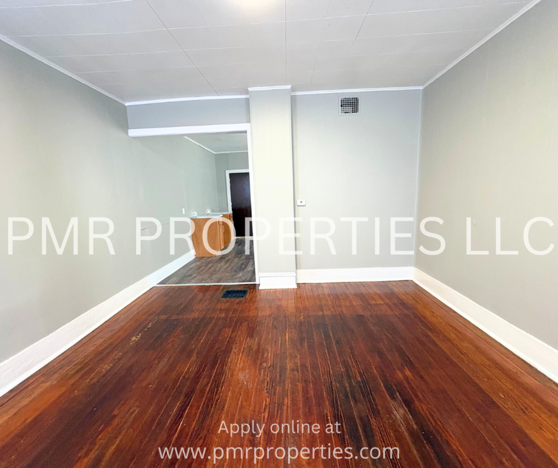 830 Warsaw Ave - Photo 3 of 5