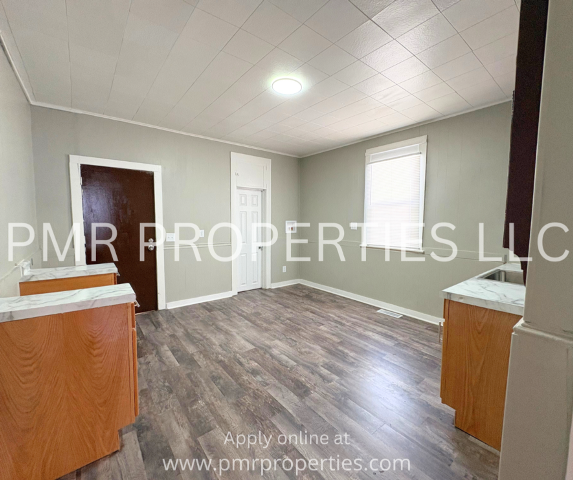 830 Warsaw Ave - Photo 4 of 5