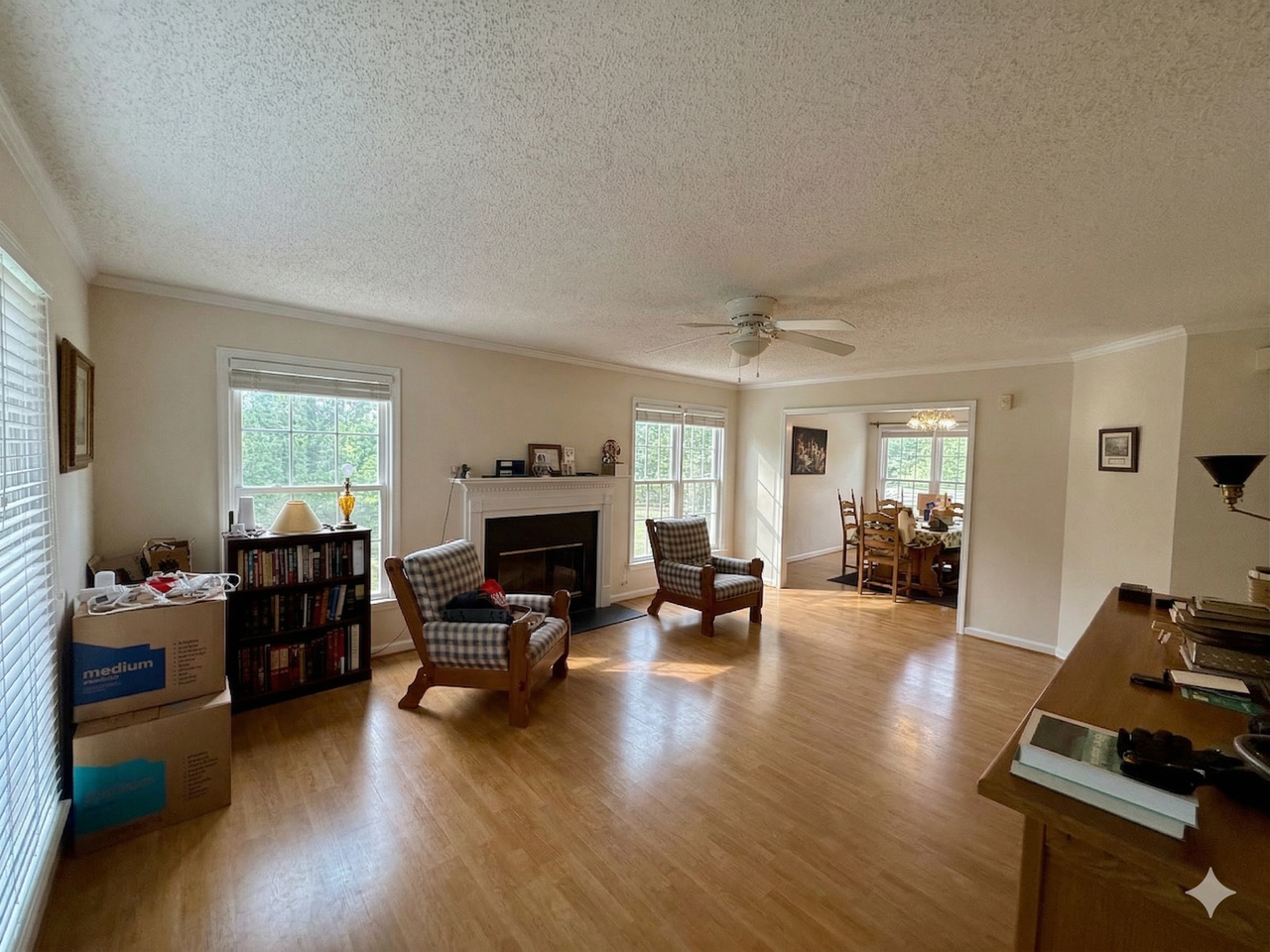 212 Stonybrook Cir - Photo 2 of 24