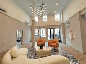 733 W Pratt - Photo 1 of 1