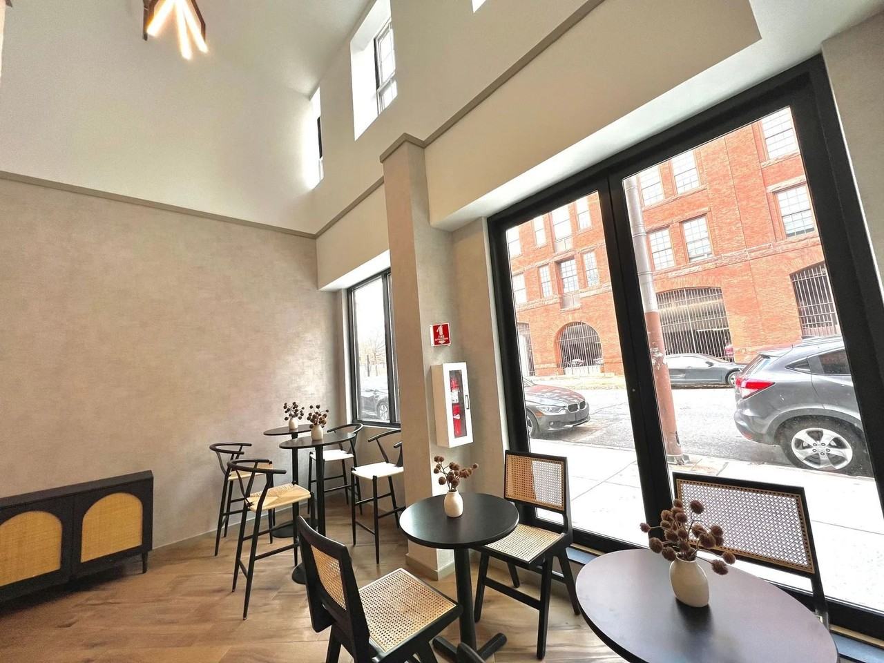 733 W Pratt - Photo 4 of 22