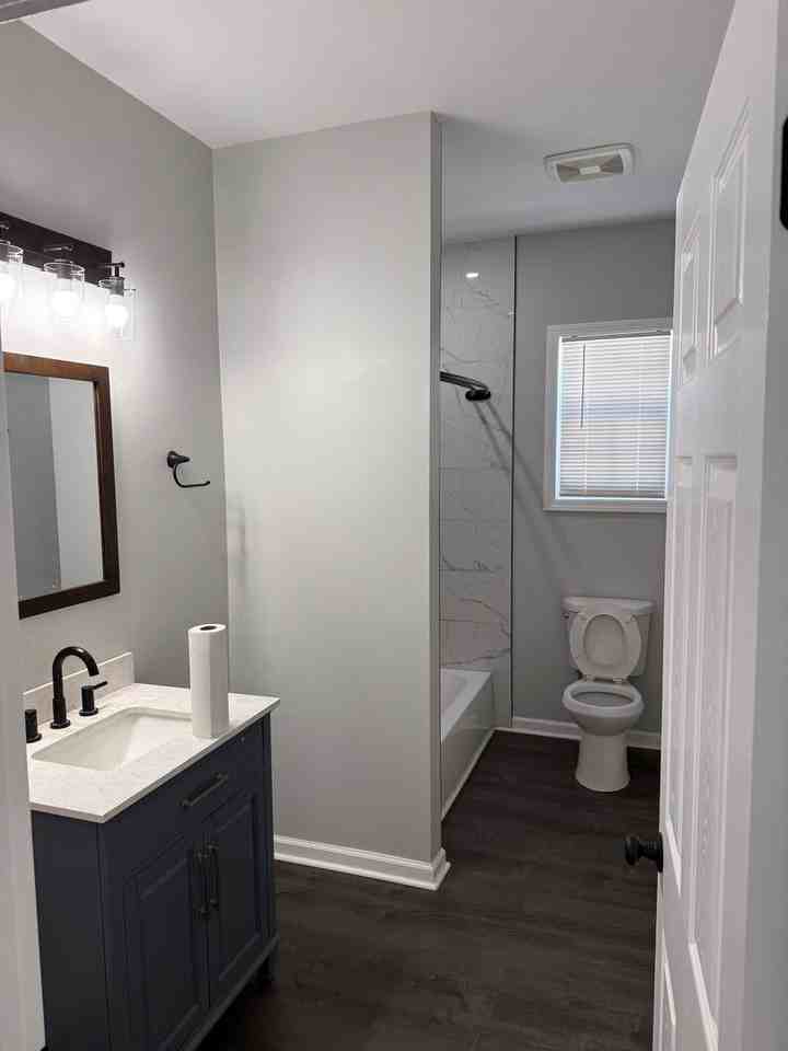 1301 Indianola St #D - Photo 2 of 7