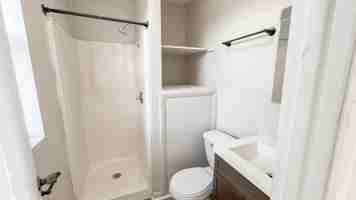 featured image of 321 W Ianthe St #8