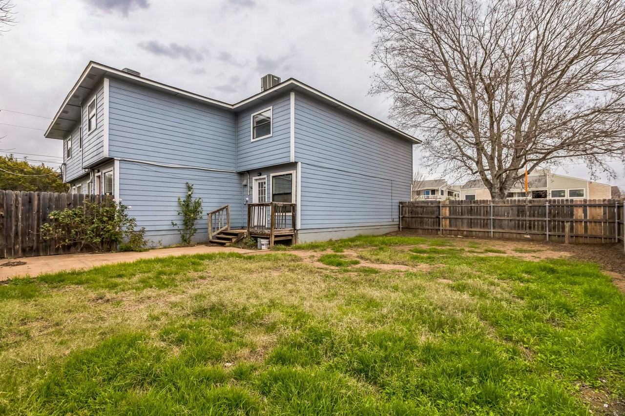 20600 Bonanza St #4 - Photo 3 of 13