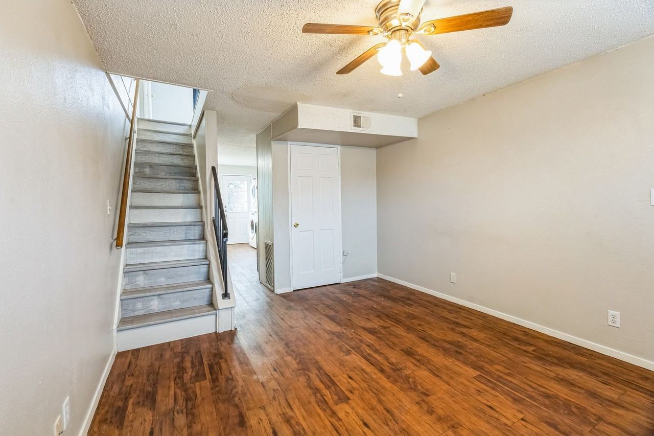 20600 Bonanza St #4 - Photo 6 of 13