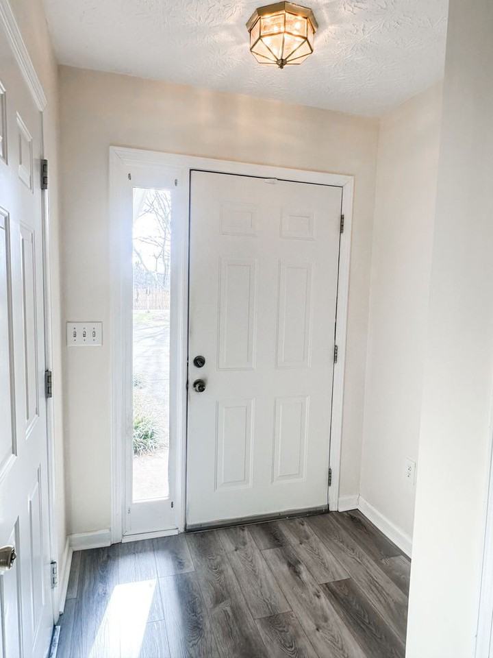 3903 Hidden Hollow Dr - Photo 3 of 24