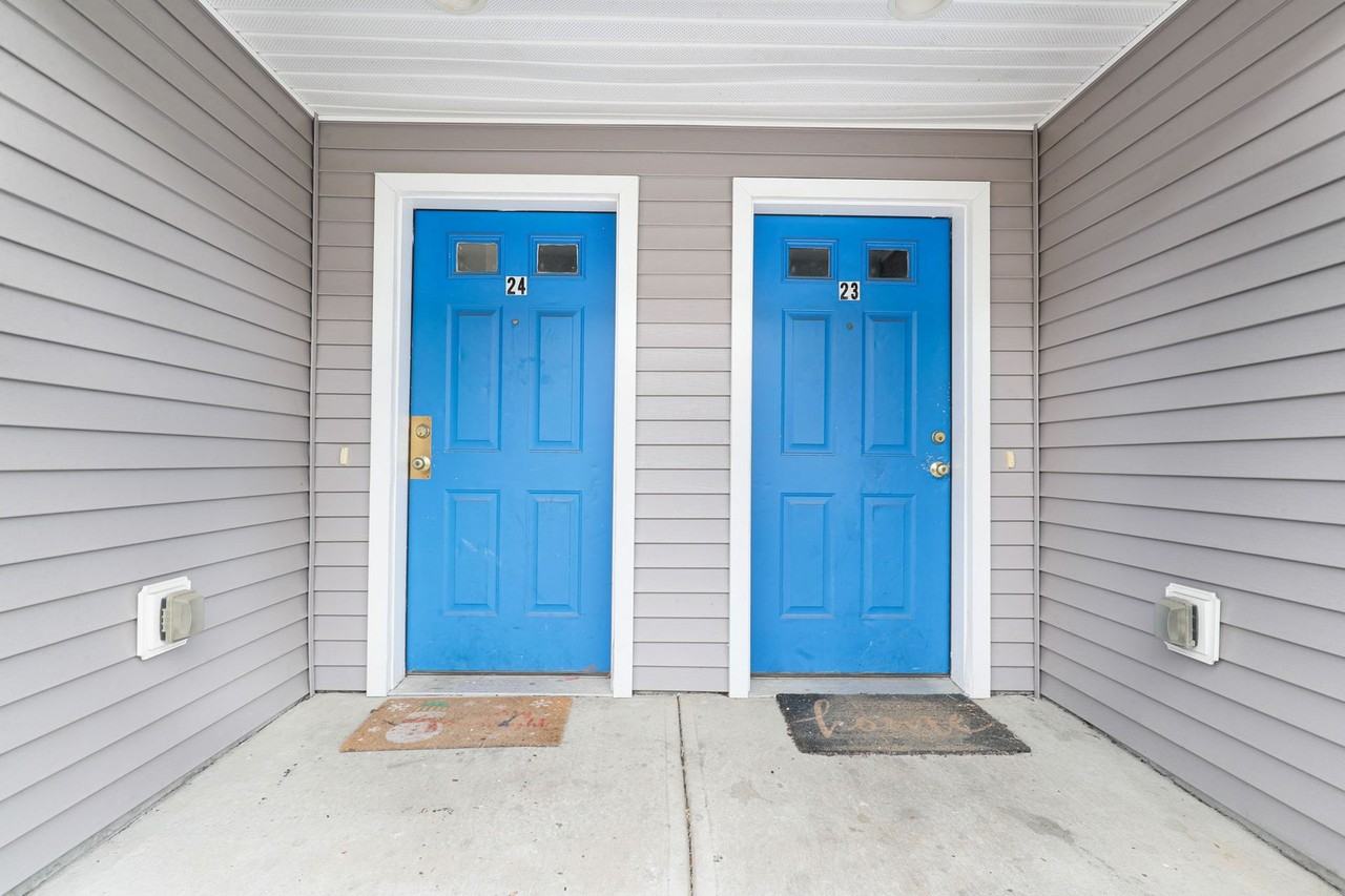 Chestnut Townhomes - Photo 6 of 43