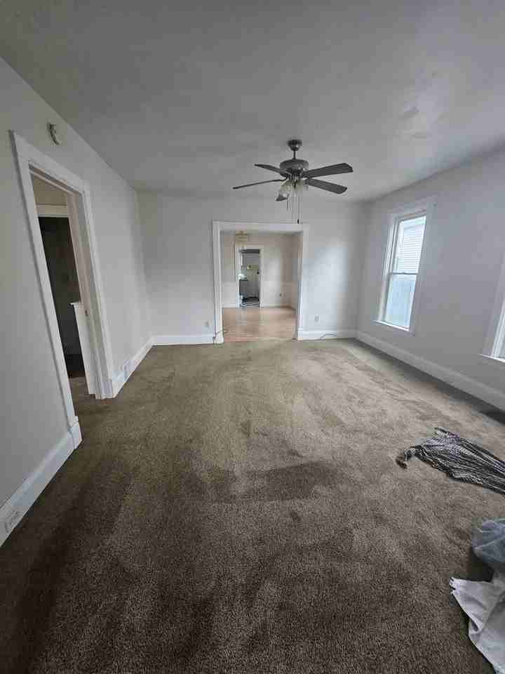 944 W 21st St #1 - Photo 2 of 12