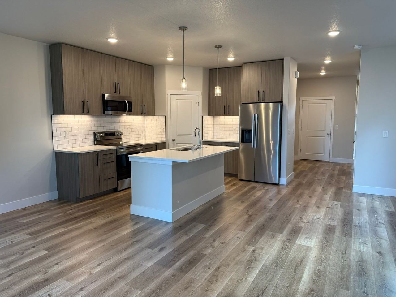9626 Ne 29th Ave - Photo 3 of 13