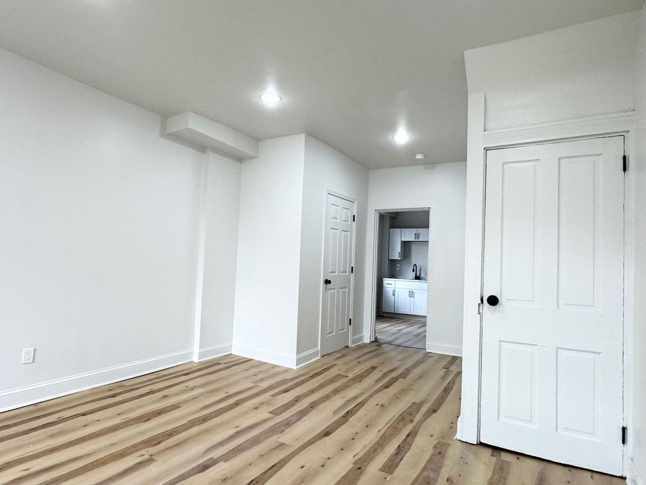 72 Campbell Ave - Photo 3 of 11