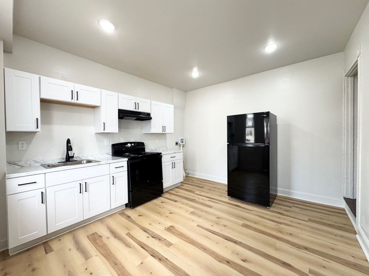 72 Campbell Ave - Photo 5 of 11