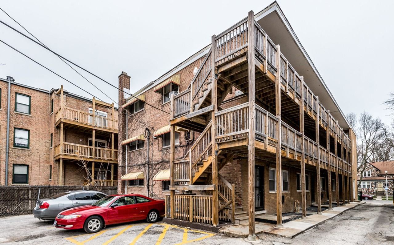 7706 S Saginaw Ave Chicago, IL 60649 - Photo 5 of 17