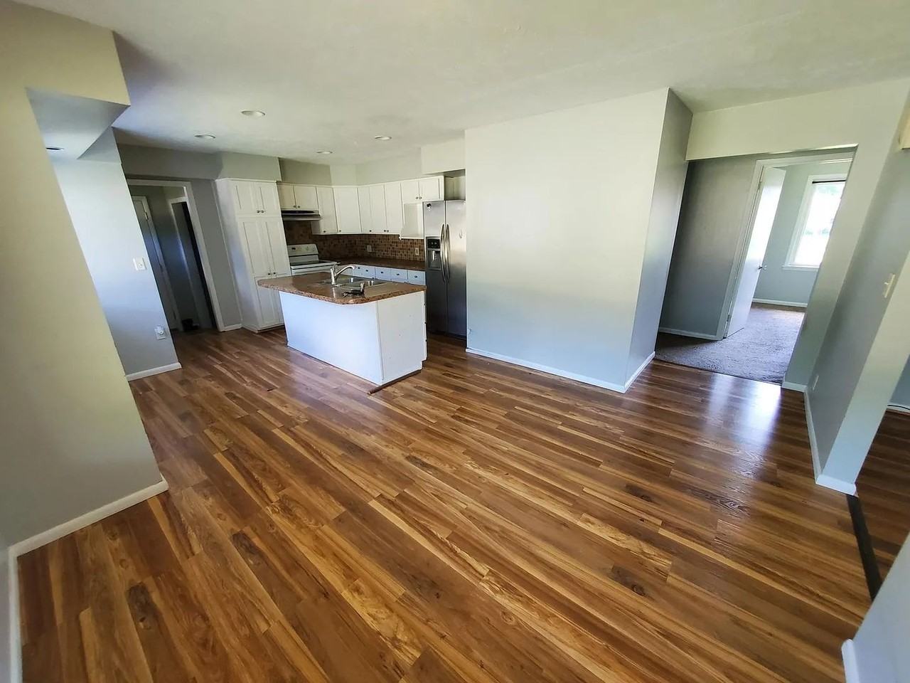 1700 Rondo St Se - Photo 3 of 15