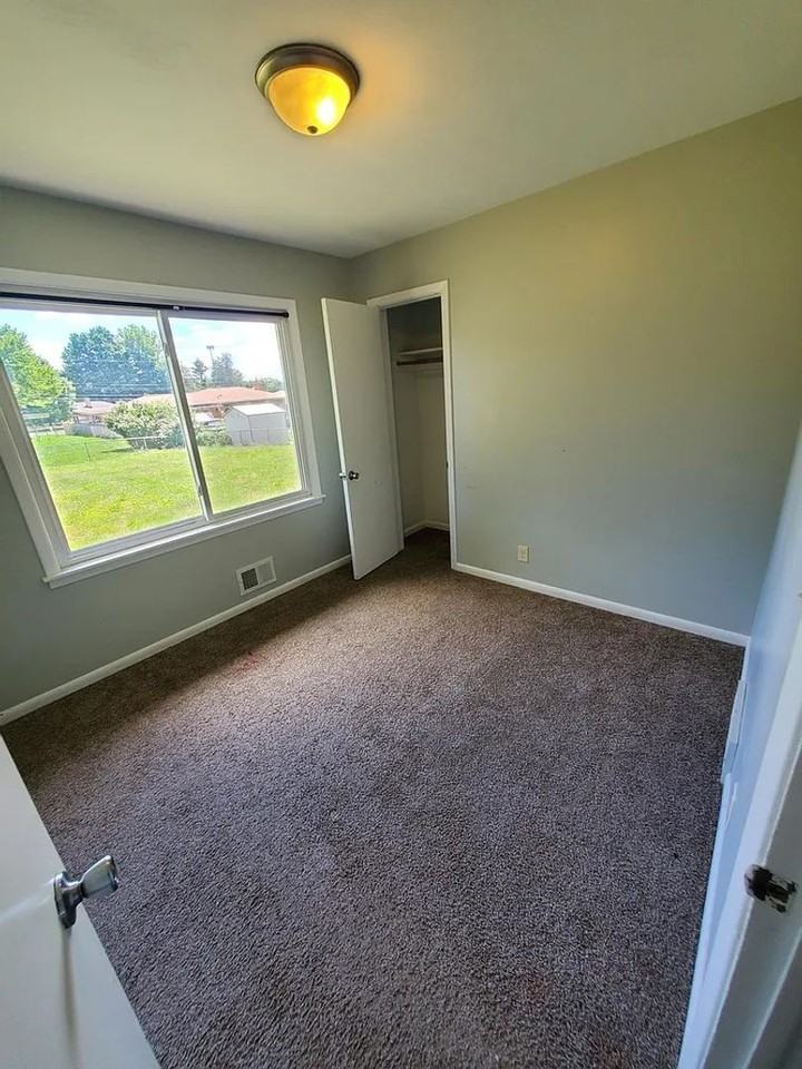 1700 Rondo St Se - Photo 7 of 15