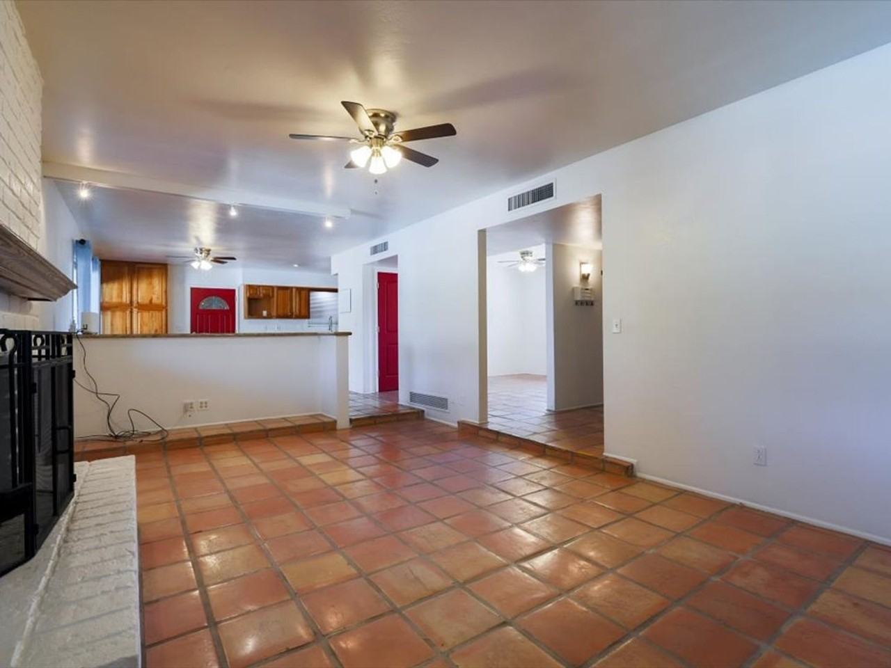 4550 N Harrison Rd - Photo 6 of 30