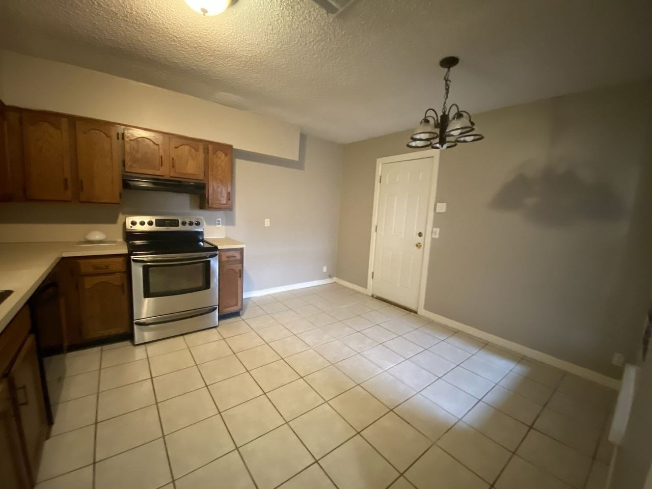 5914 S 87th East Ave - Photo 6 of 25