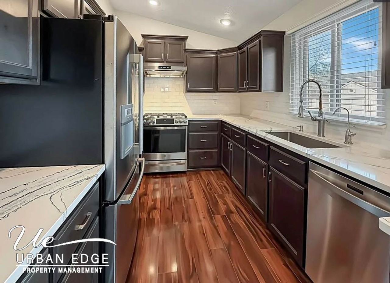 2807 Mink Pl - Photo 2 of 11