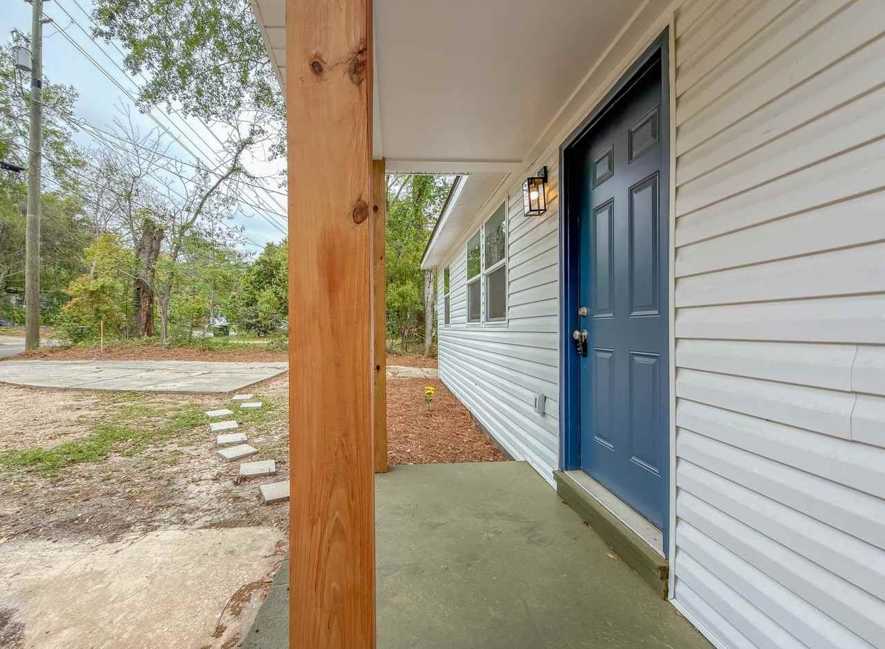 1751 Pepper Dr - Photo 3 of 46
