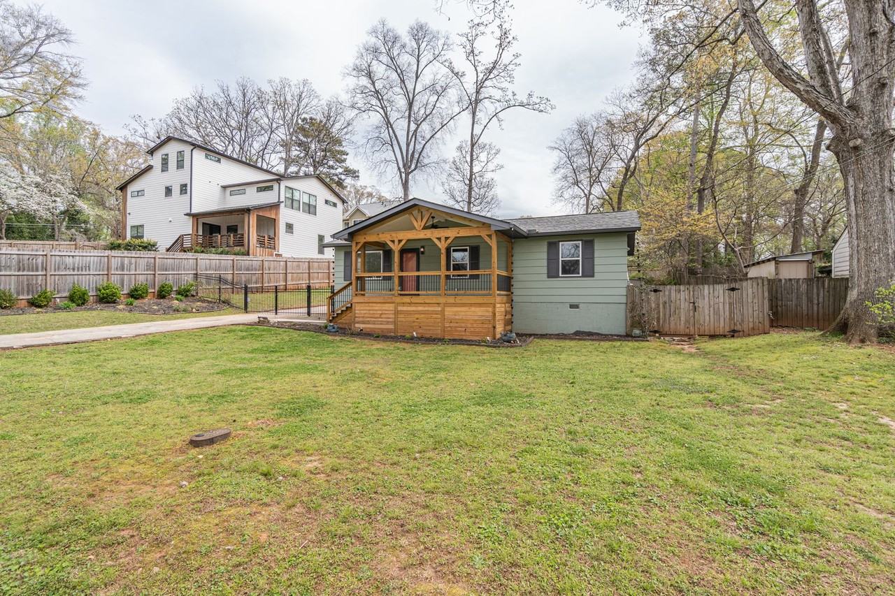 1660 White Oak Way - Photo 3 of 27