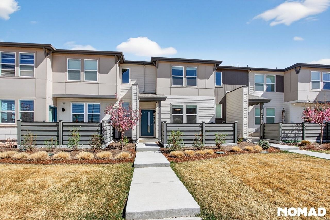 6696 N Argonne St - Photo 2 of 27