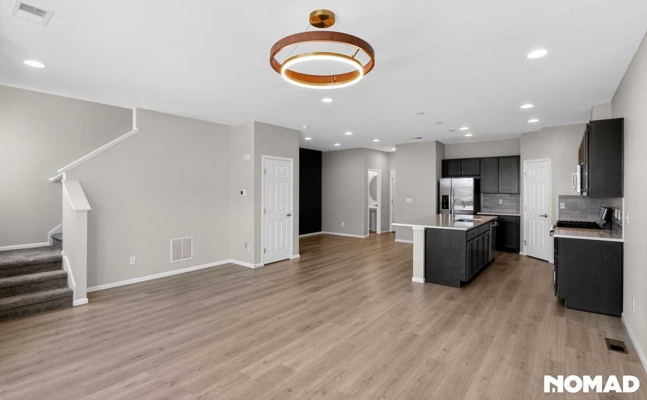 6696 N Argonne St - Photo 3 of 27