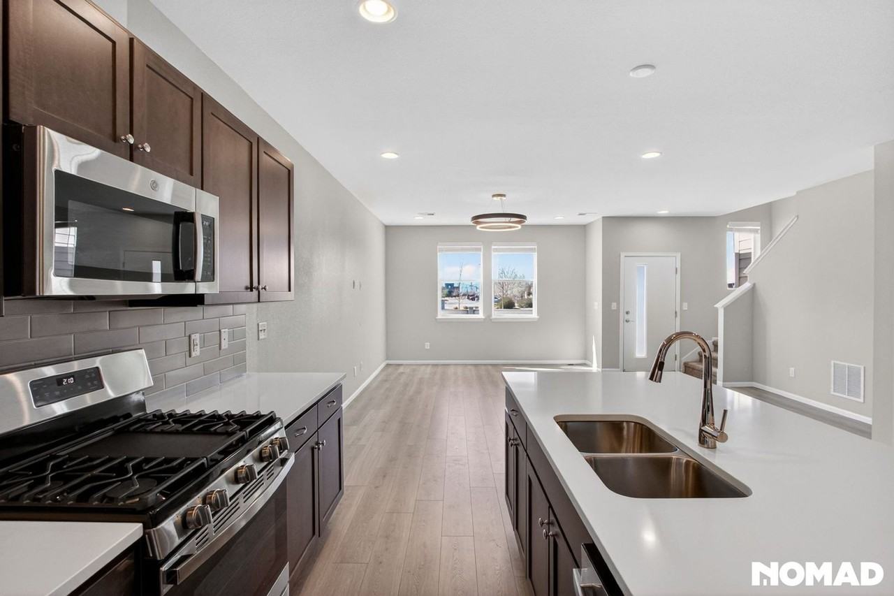 6696 N Argonne St - Photo 4 of 27