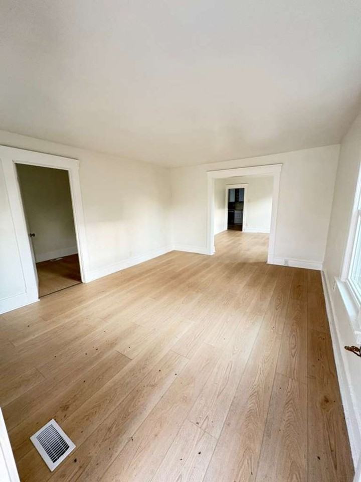 6210 Pear Ave - Photo 2 of 8