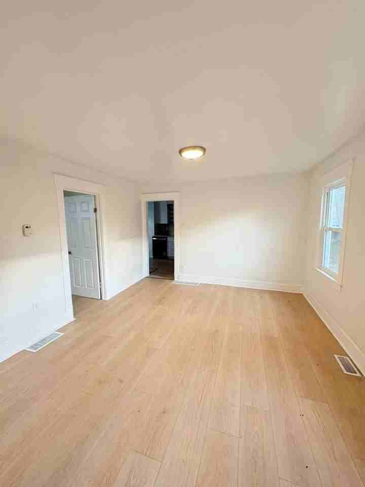 6210 Pear Ave - Photo 3 of 8