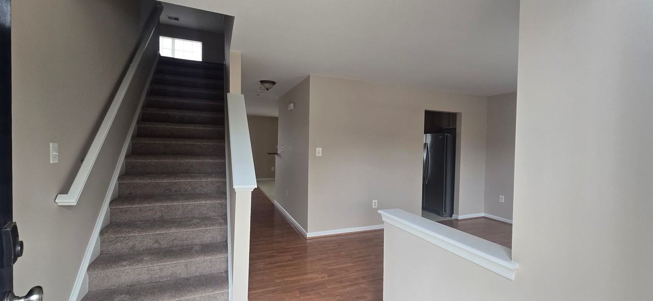 2165 Cottonwood Ln - Photo 3 of 18
