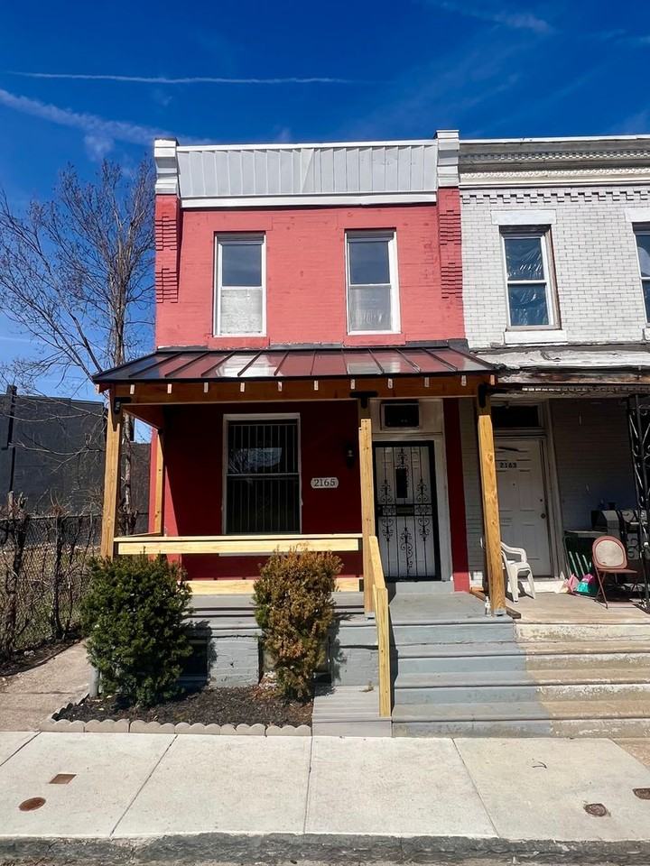 2165 W Grange Ave - Photo 2 of 26