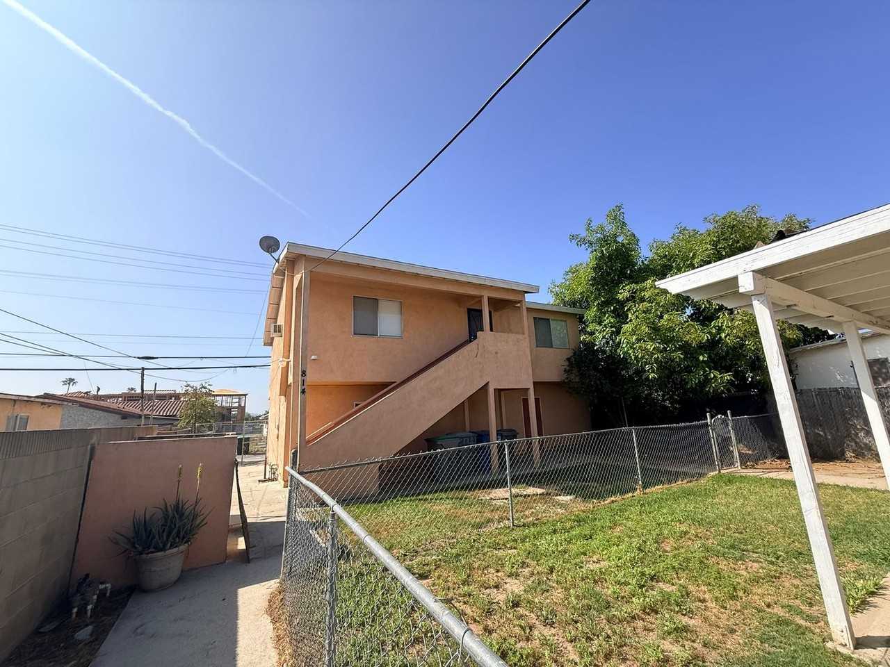 814 E Erna Ave - Photo 2 of 15