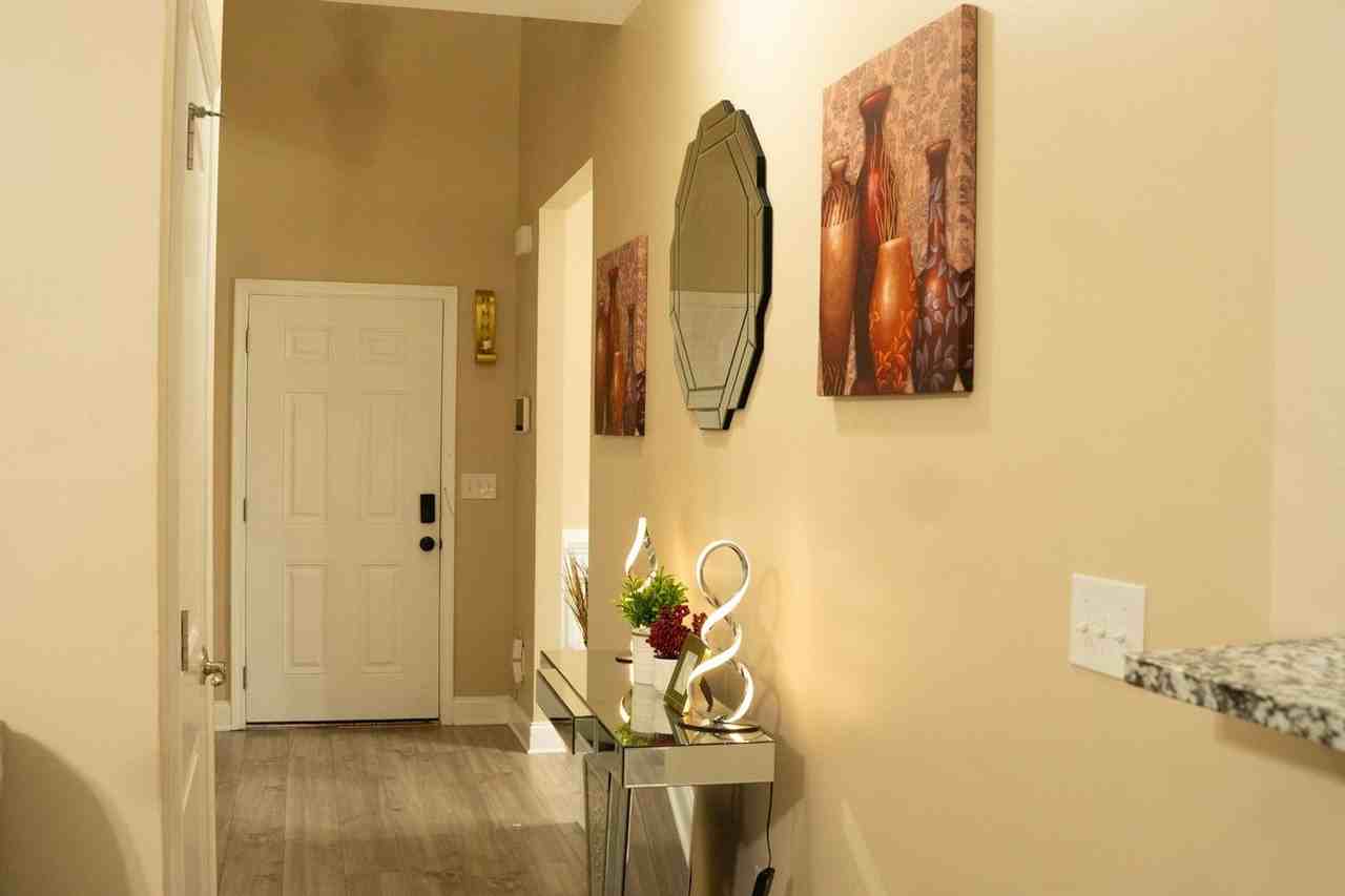 3499 Henley St - Photo 3 of 13