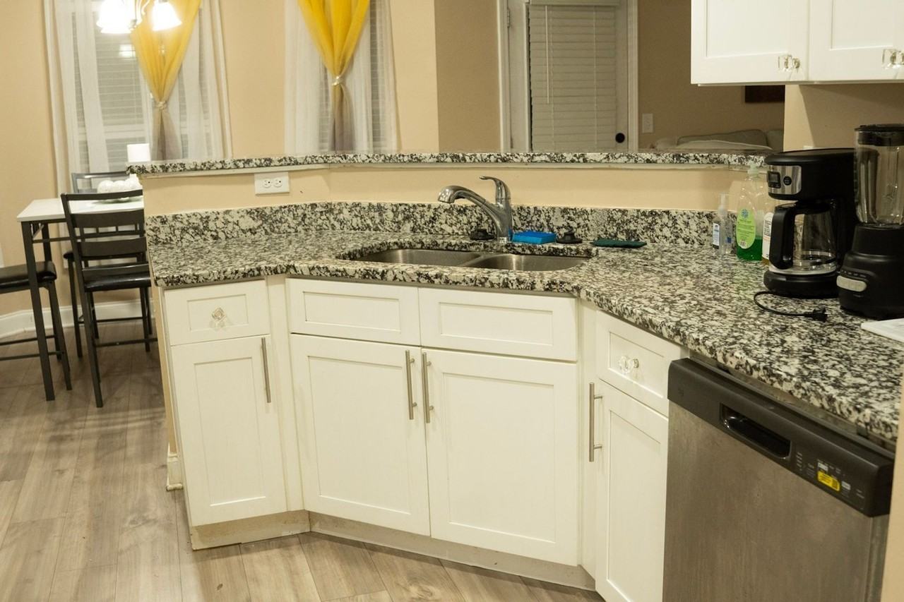 3499 Henley St - Photo 6 of 13