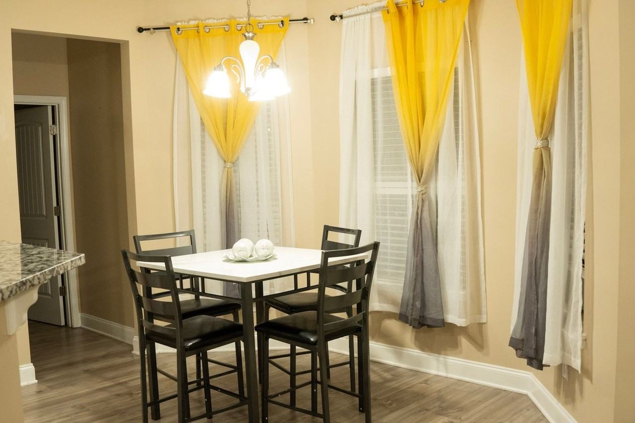 3499 Henley St - Photo 7 of 13