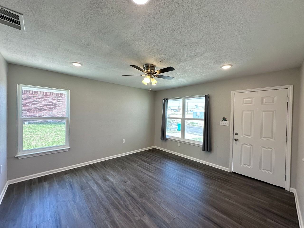 108 W Kathey Rd - Photo 7 of 27