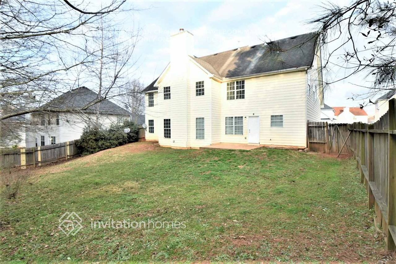 255 Timberlake Ter - Photo 4 of 5