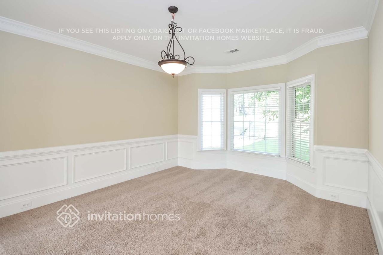 734 Laurel West Ct - Photo 5 of 24